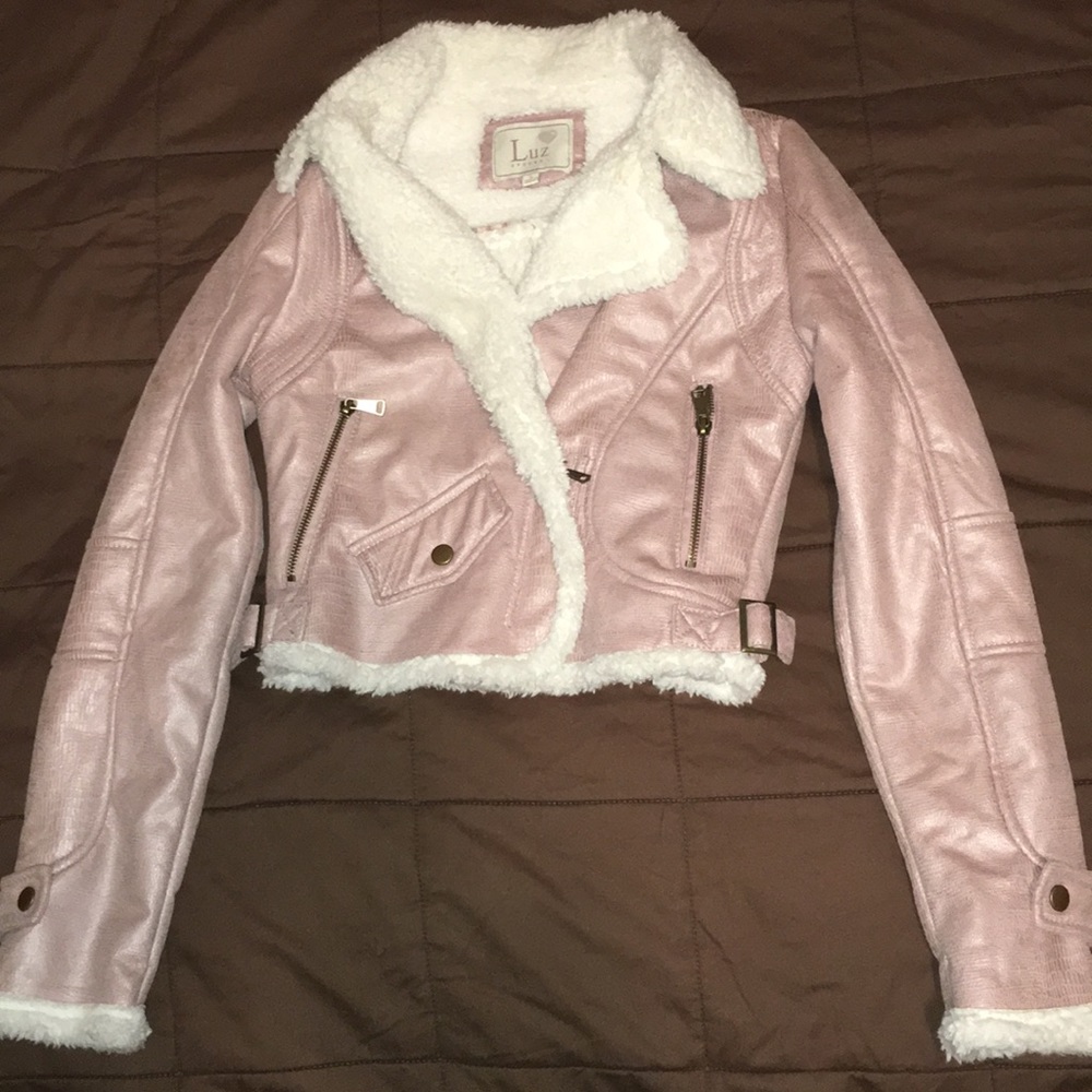 Luz pink nude snake print polyester jacket.